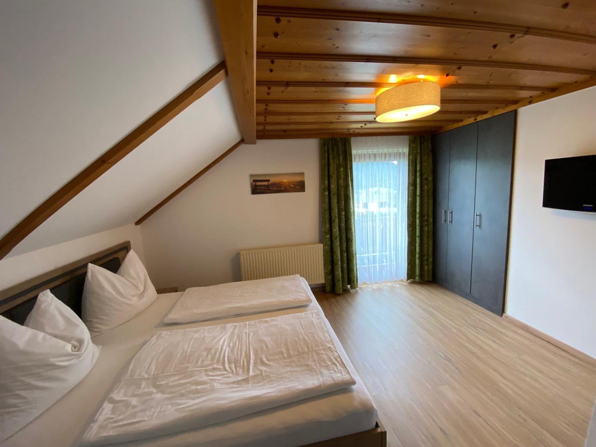 Haus Pfarrkirchner Apartman Mauterndorf Kültér fotó
